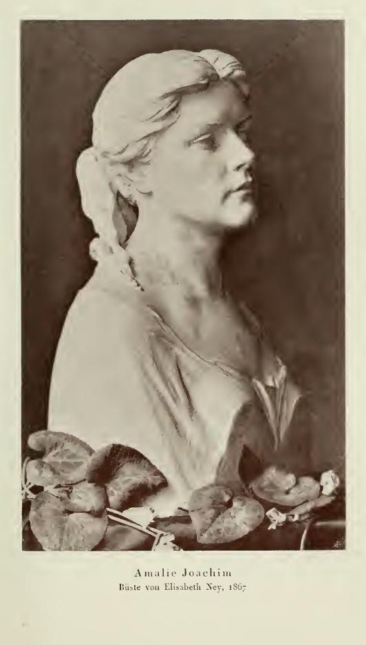 Амалия Иоахим, жена скрипача. Бюст работы Элизабет Ней, 1867