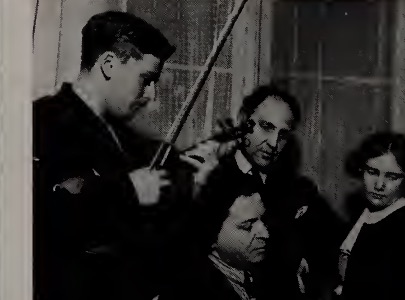 С Хефцибой, Джордже Энеску и Марселем Чампи, Париж, 1936