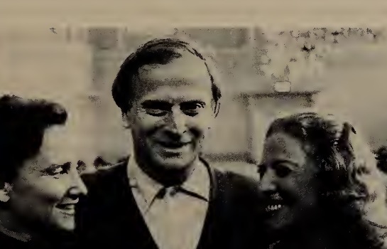 С сёстрами на репетиции Батского фестиваля, 1963