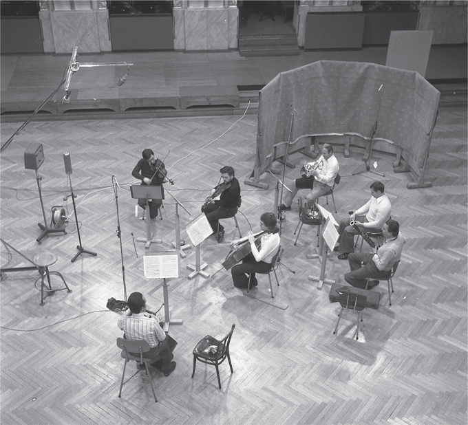 Рис. 12.9. Венский октет в Зофиензале, Вена. Фото предоставлено Decca Music Group Ltd.
