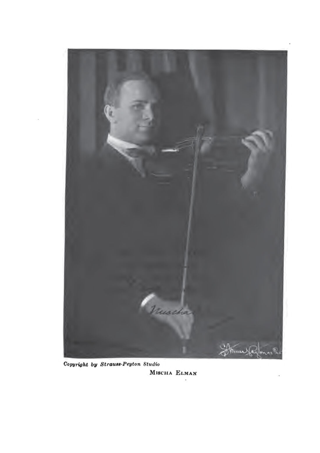 Миша Эльман (фотография Strauss-Peyton Studio)